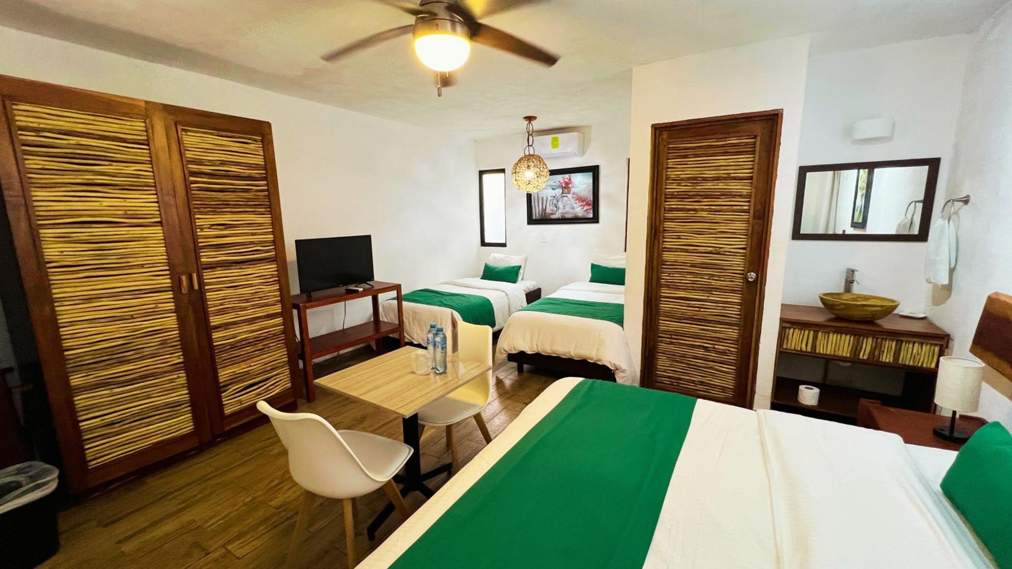Hotel Tequila Cancun Alfredo V. Bonfil Extérieur photo